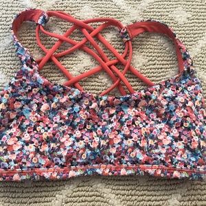 Lululemon sports bra